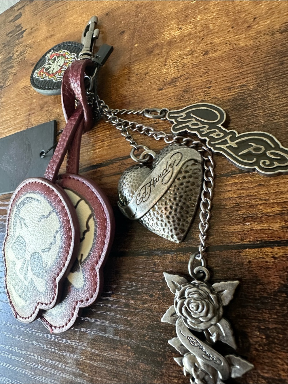 Ed Hardy Burgundy & White Skull Bag Charm Metal Logo Heart & Flower Charms NWT - Picture 4 of 5